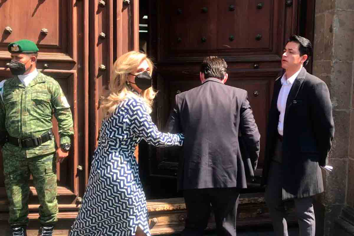 Gobernadores acuden a suscribir el Acuerdo Nacional por la Democracia