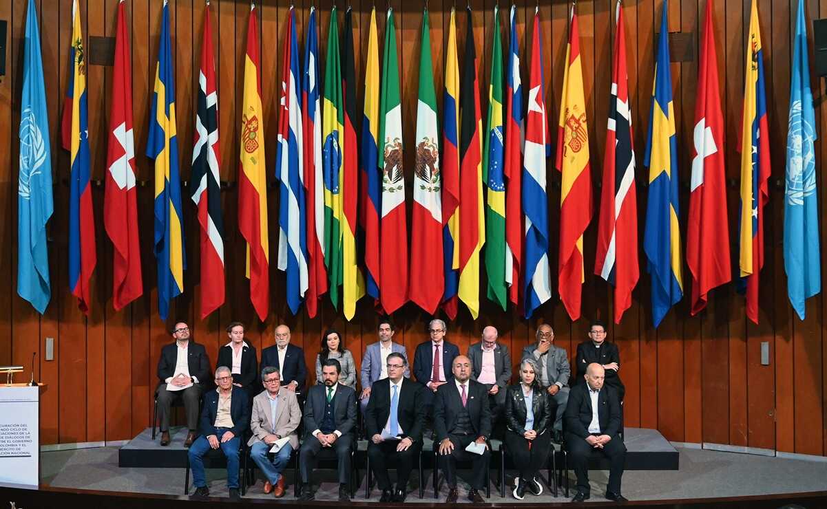 Marcelo Ebrard inaugura en México diálogos de paz entre gobierno de Colombia y ELN