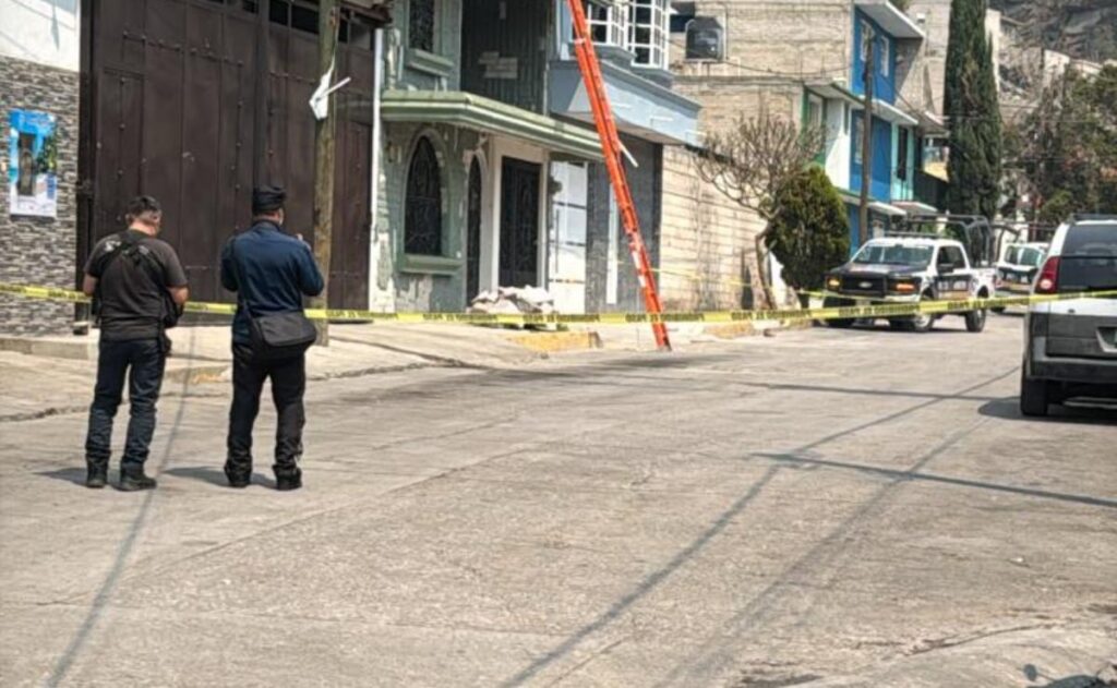 Descubren cadáver en un establo abandonado en Ecatepec